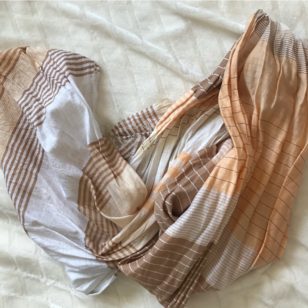 Striped fashion scarf